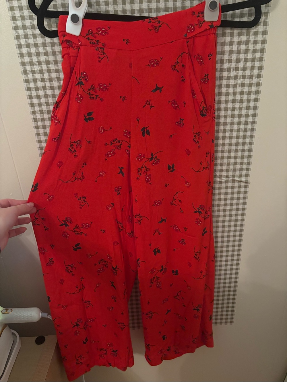 Aritiza Red Floral Wide-Leg Pants